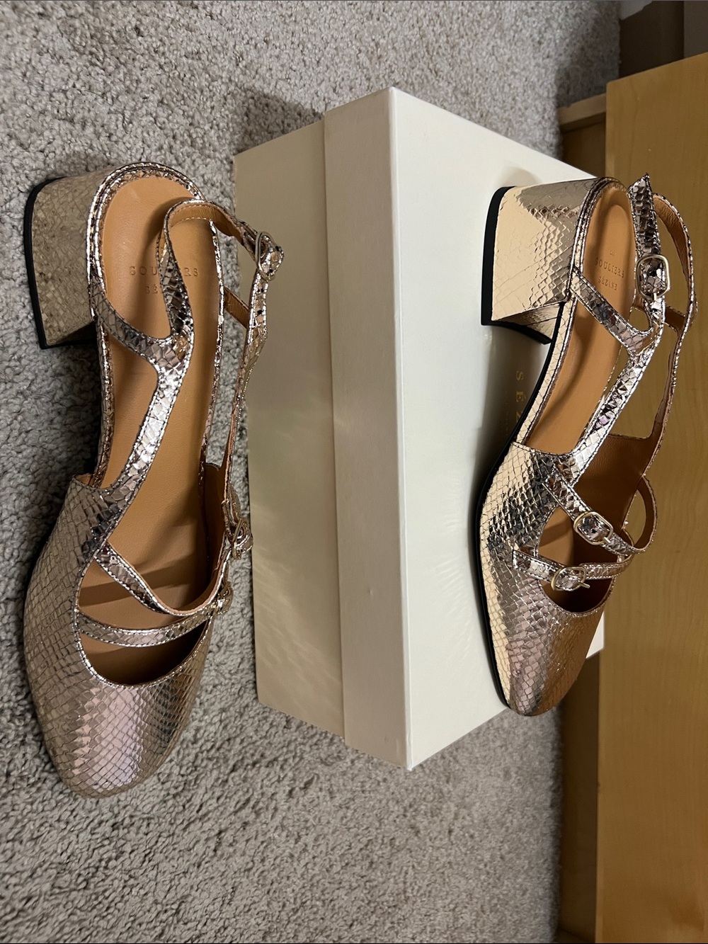 Sezane Paula Babies Embossed Gold - Size US 11 - Picture 5 of 9